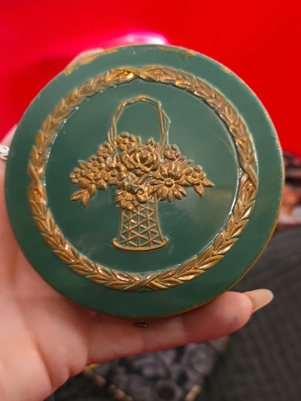 Rare Find Vintage Green Floral Basket Compact Mirror - Women Accessories
